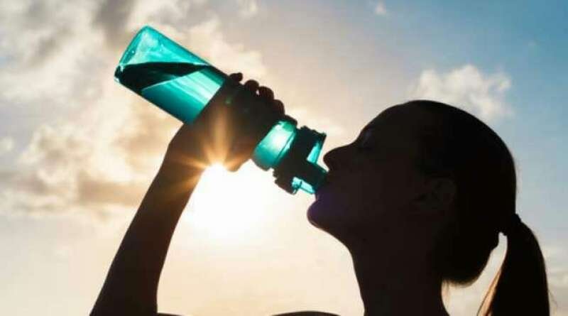 SEHAT: Manfaat Minum Air dalam Jumlah Cukup