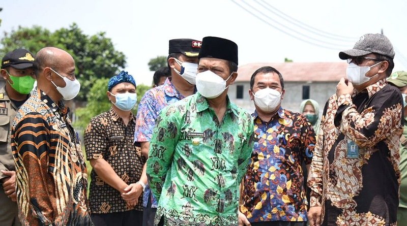 Bupati Bandung Tinjau Lokasi Rencana Pembangunan Sekolah di Rancaekek