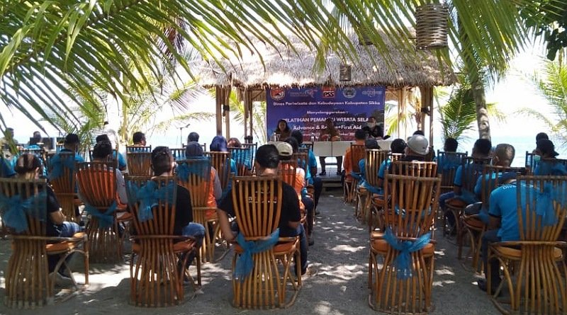 Tingkatkan Motivasi dan Kompetensi, Disparbud Sikka Latih 20 Pemandu Wisata Selam
