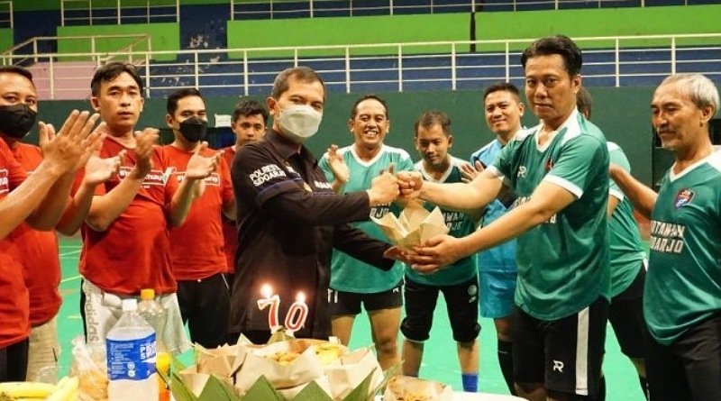 Rayakan HUT ke 70, Humas Polresta Sidoarjo Tanding Futsal Versus Jurnalis