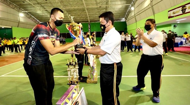 Kapolda Jatim Menutup Lomba Olahraga Hari Pahlawan