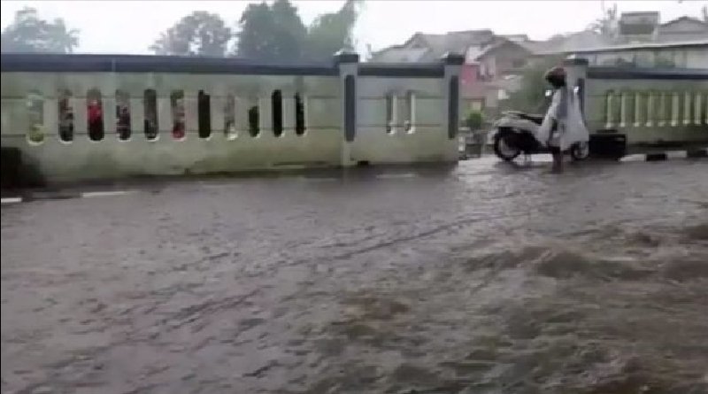 Banjir Terjang Kota Sukabumi, Sejumlah Permakaman Ikut Terendam