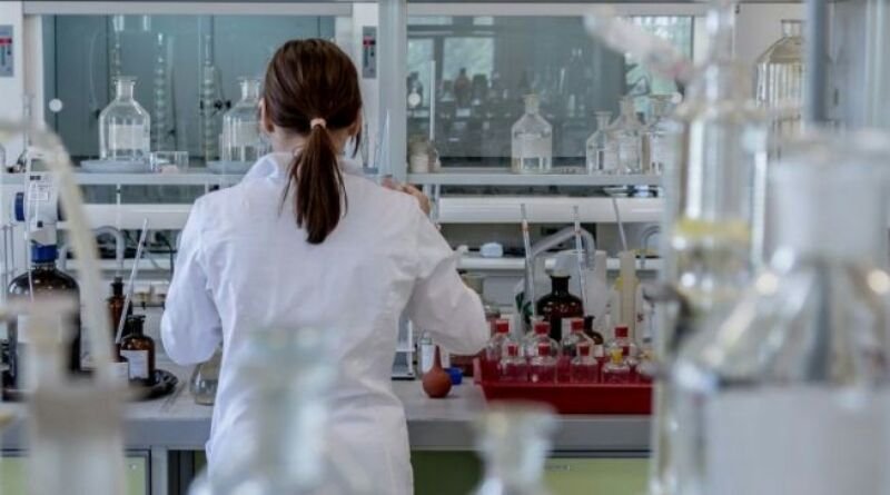 Pemerintah Dorong Perempuan Indonesia Geluti Sains dan Teknologi