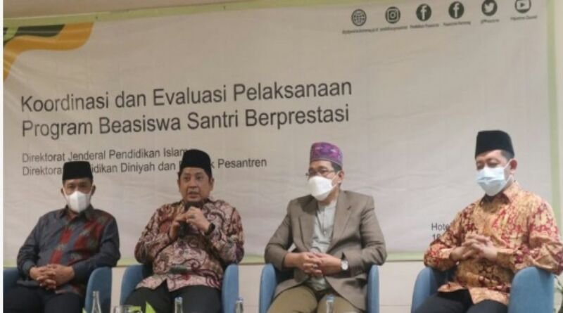 Diharapkan Kuota Mahasantrinya Bertambah, Program Beasiswa Santri Dievaluasi
