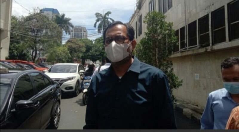Penuhi Panggilan Polda, Haris Azhar Cuma Beri Klarifikasi Tertulis ke Penyidik