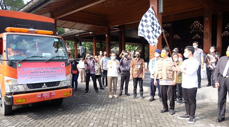 Pemkot Solo Kirim Bantuan untuk Korban Erupsi Gunung Semeru