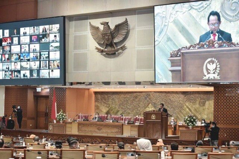Paripurna DPR Setujui 7 RUU Provinsi