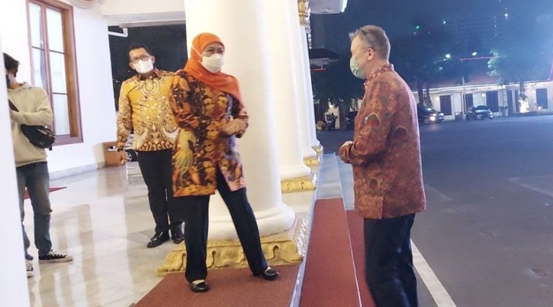 Ramadan Boleh Semarak, Khofifah Ingin Vaksinasi Booster Dipercepat