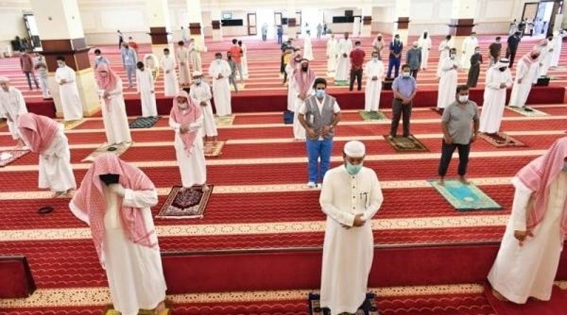 Kemenag Arab Saudi Imbau Para Imam Menghindari Doa Panjang dalam Salat Tarawih