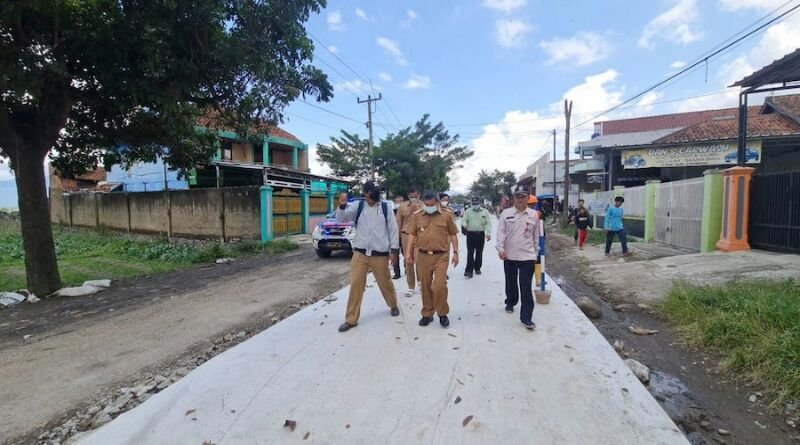 Bupati Garut Minta Maaf atas Ketidaknyamanan Warga karena Jalan Rusak