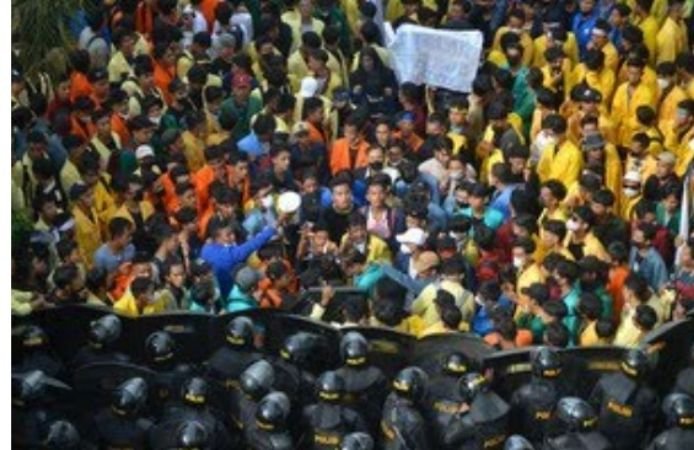 Partai Mahasiswa Indonesia Perubahan dari Parkindo 1945