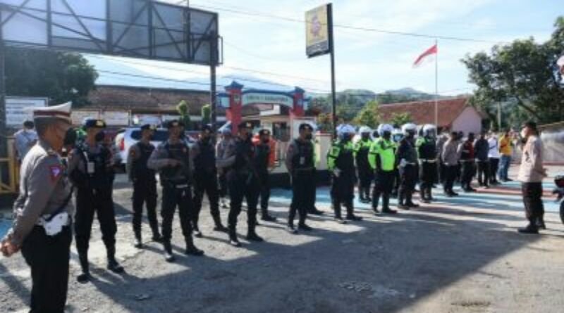 Libur Waisak, Polres Majalengka Kerahkan Personel di Objek Wisata