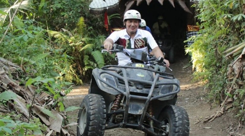Dede Farhan dan Tim, Nikmati Sensasi ATV Ride Adventure di Bali