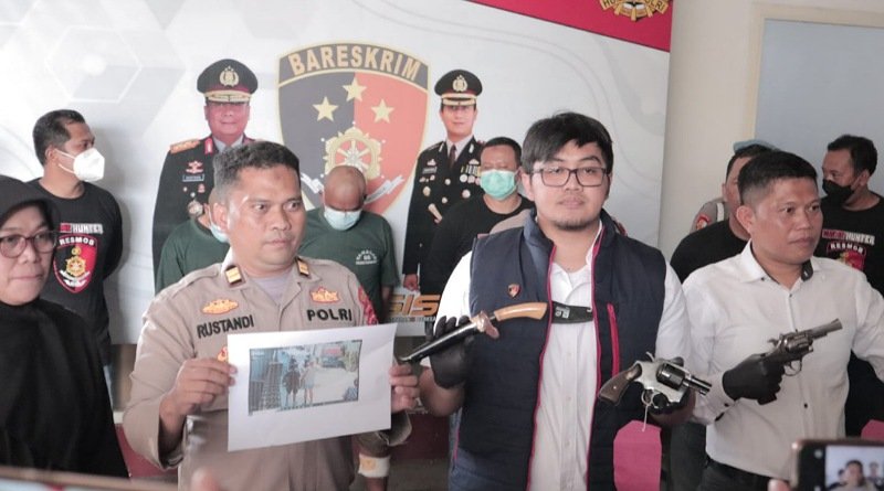 Beraksi Disiang Bolong, Dua Pelaku Pencurian Bersenpi di Bojongsoang Berhasil Dilumpuhkan Polisi