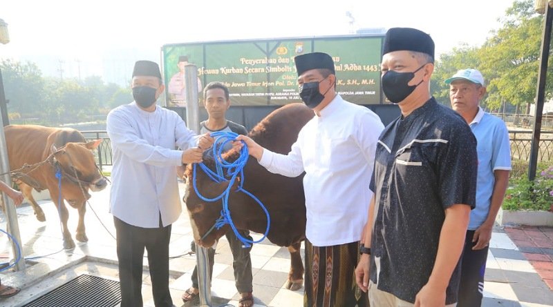 Rayakan Idul Adha 1443 H Polda Jatim Gelar Shalat Ied dan Salurkan Hewan Kurban