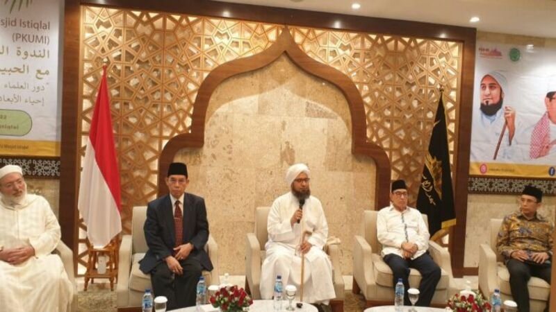 Pesan Khusus Habib Ali Al-Jufri: Setia Negara dan Agama Tidak Bertentangan