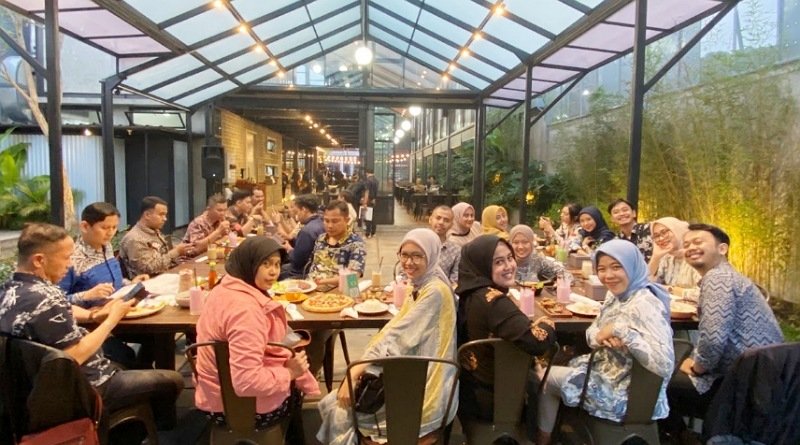 Kafe Rolun & Rouster di Banjaran, Buat Formal Bisa Santai Juga Oke