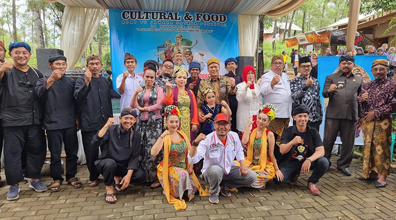 Kolaborasi Seni Ronggeng Subang dan Lengser Banyumas di Cultural & Food - Road to Jawara Satria