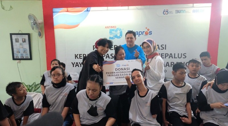 Memperingati 50 Tahun Antimo, Phapros Salurkan Bantuan Kepada Anak – Anak Penderita Hidrosefalus