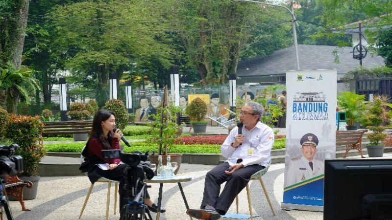 Pengiriman Sampah ke TPA Sarimukti Terhambat, DLHK Imbau Jadwal Pembuangan Sampah
