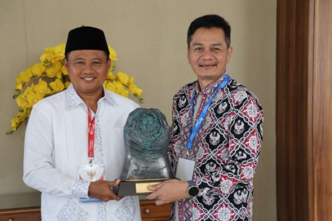 Pemdaprov Jabar, Bank Bjb, Es Cendol Elisabeth Raih Paritrana Award