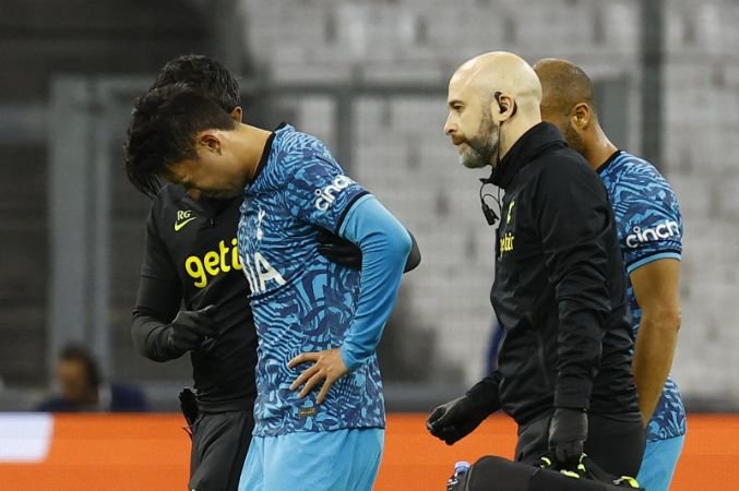 Bintang Korea Selatan Son akan Jalani Operasi Wajah Jelang Piala Dunia