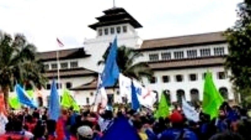 Marak Aksi Unjuk Rasa Buruh Tuntut Kenaikan Upah Minimum, Ini Daftar UMK Tahun 2022