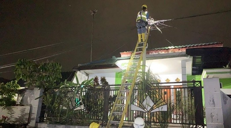 PLN Kebut Pemulihan Jaringan Pascaerupsi Gunung Semeru, Kurang dari 12 Jam Listrik 29 Ribu Pelanggan Sudah Kembali Menyala