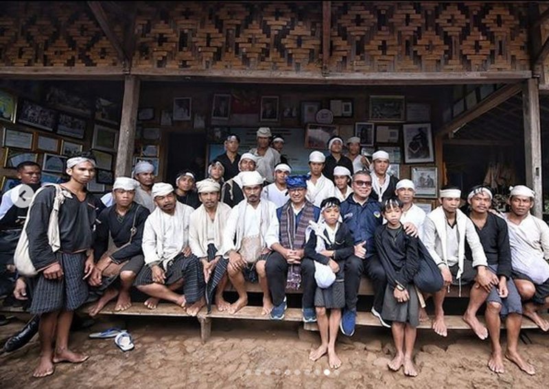Anies Baswedan Silaturahmi ke Baduy, Dapat Lomar, Janji Akan Menjaganya