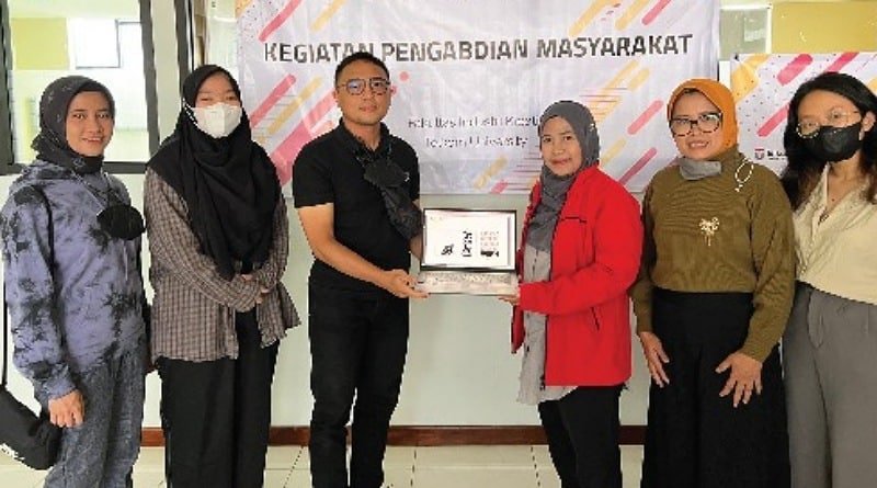 Tim Dosen FIK - DKV Telkom University Turut Bantu Merancang Kemasan untuk UMKM di Kab. Bandung