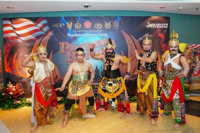 Panglima, Kapolri, dan Kepala Staf TNI Main Wayang Orang, Bukti Sinergitas TNI-Polri