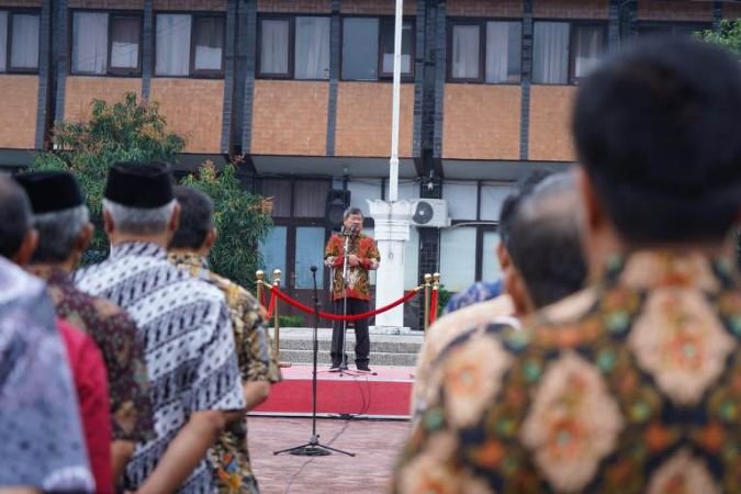 Bupati Garut Ingatkan Para Kepala Sekolah untuk Tidak Membebani Masyarakat