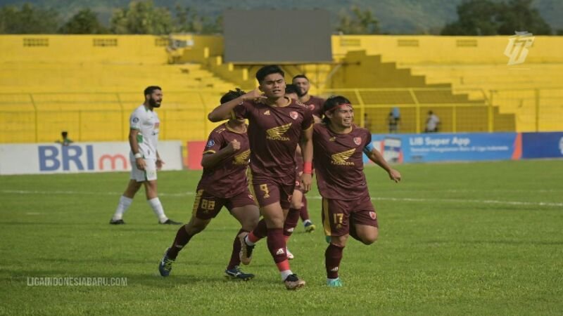 Bernardo Tavares Siap Hadapi Tekanan Suporter Lawan