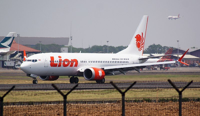 Lion Air Rute Kupang-Surabaya Batal Terbang Karena Pintu Darurat Dibuka Penumpang