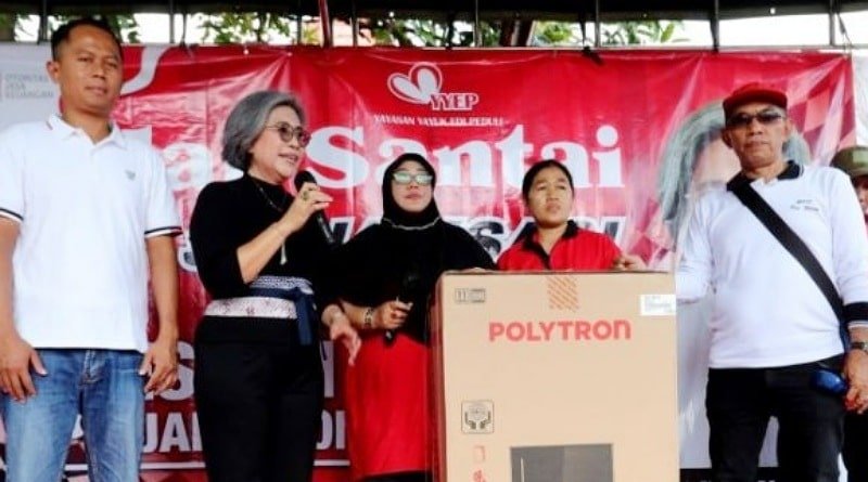Anggota DPR Indah Kurnia Berikan Edukasi Warga Tambak Rejo Terkait Investasi Bodong dan Pinjol Ilegal