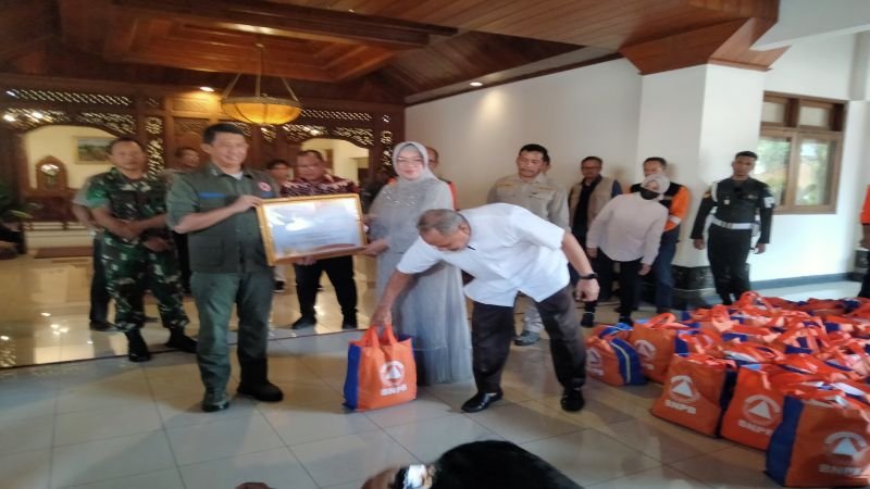 Banjir Kota Solo Surut, Seorang Lansia Meninggal di Pengungsian