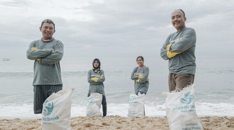Plastic Bank Indonesia Cegah 40 Juta Kilogram Plastik dari Pencemaran di Laut