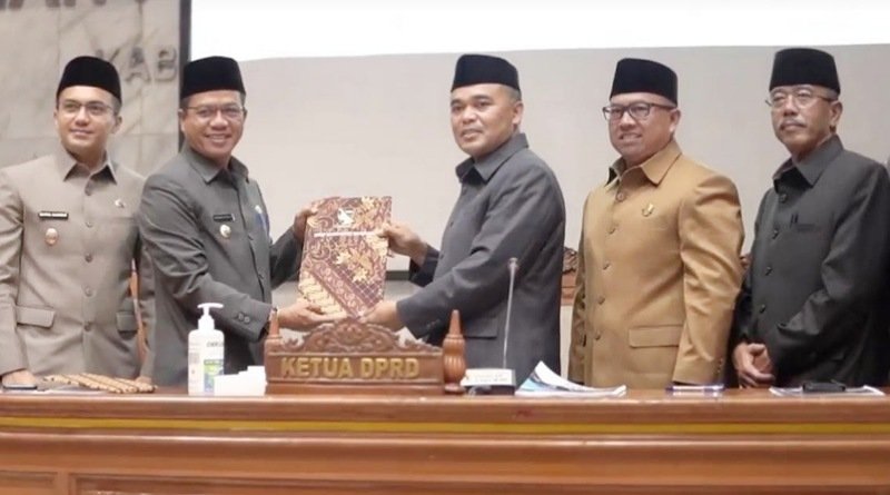 DPRD Kabupaten Bandung Gelar Rapat Paripurna Terkait Pandangan Raperda dan Rencana Pansus