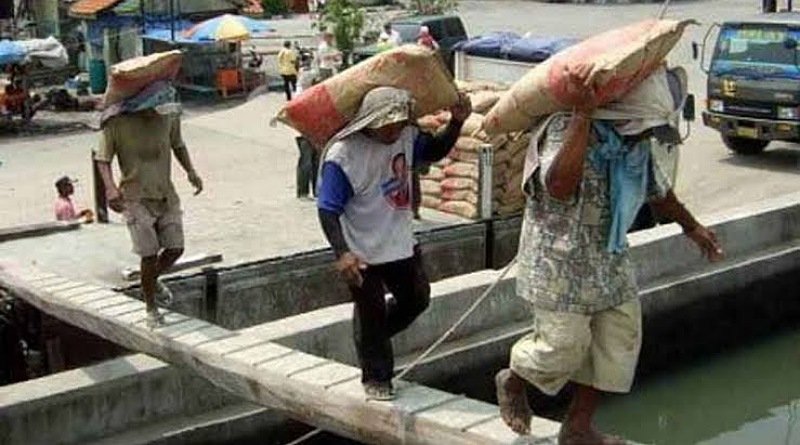 Hukum Puasa bagi Kuli dan Buruh Kasar