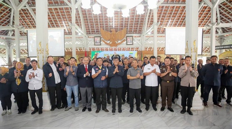 Yana Melantik Pengurus KONI Kota Bandung Periode 2023-2027