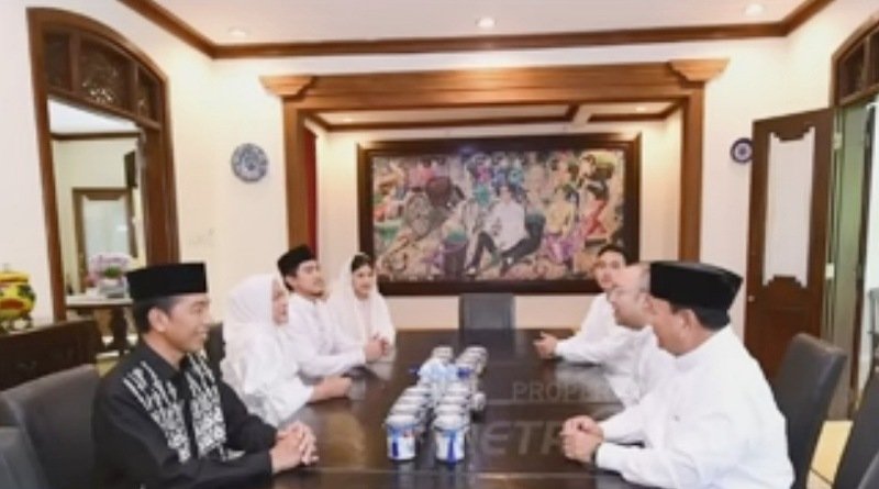 Presiden Jokowi Santap Siang Hidangan Khas Lebaran Bersama Prabowo