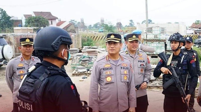 Tim Gabungan Polresta Bandung dan Brimob Polda Jabar, Tingkatkan Pengamanan di Lokasi Proyek KCJB. Loh, Ada Apa ?