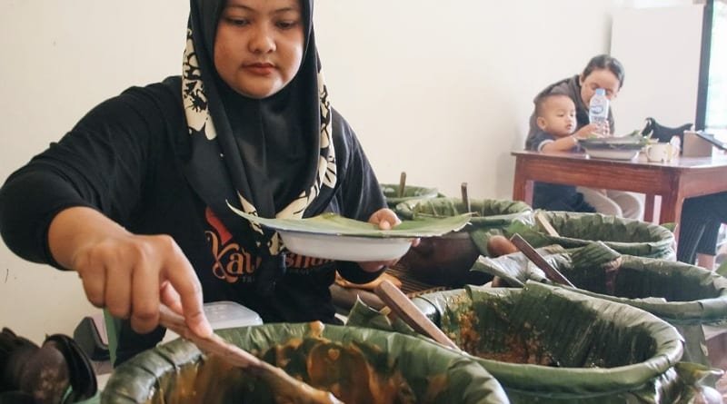 Weekend, Yuk Sarapan Bubur Jenang Ala Bangsawan di Dago
