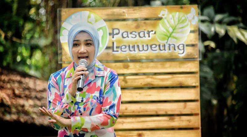 Atalia Ridwan Kamil Promosikan Teh dan Kopi Jabar di Pasar Leuweung 2023 Tahura