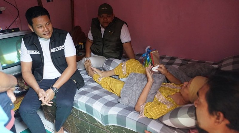 Wabup Subandi Sidak Warga Sakit dan Mengupayakan untuk Pengobatannya di Sidoarjo