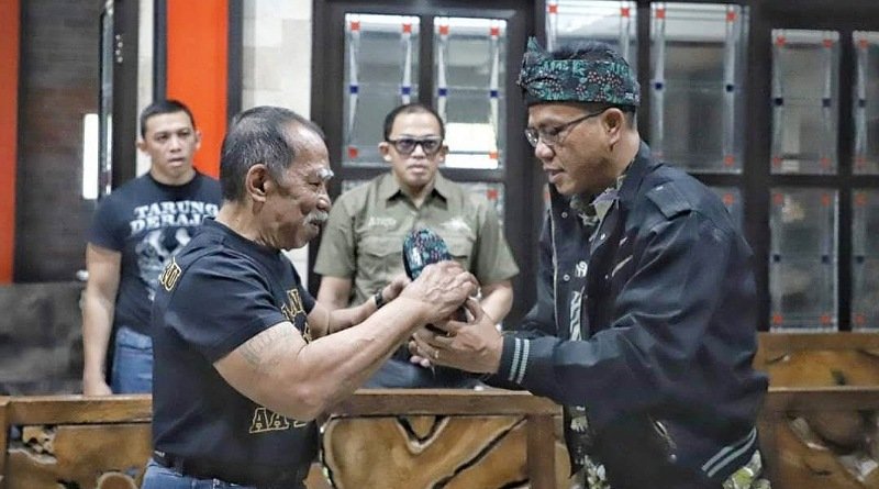 Temui AA Boxer, Bupati Bandung Berharap Tarung Derajat Masuk Ekstrakulikuler Sekolah