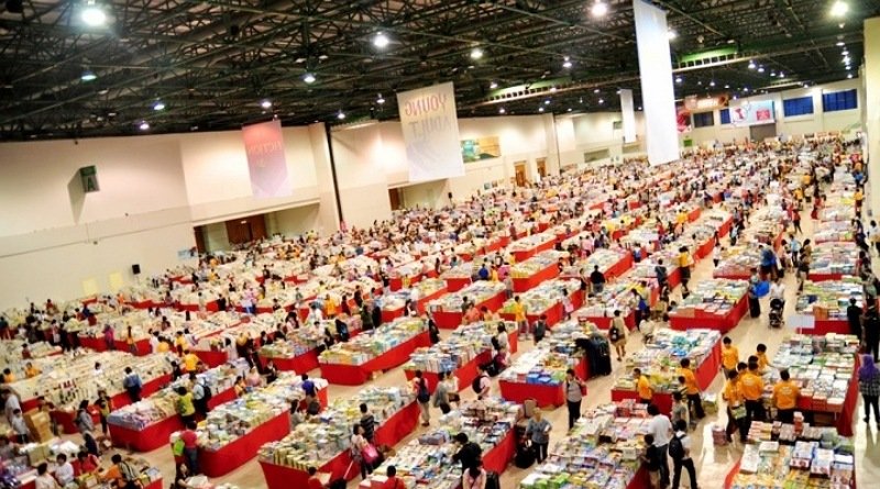 Berburu Buku Seru di “Big Bad Wolf Books” Bandung