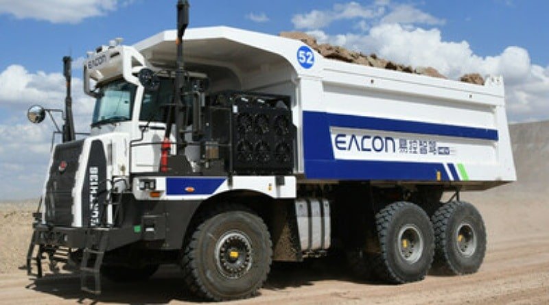 EACON Kirim 100 Truk Pertambangan "Hybrid" dan Swakemudi