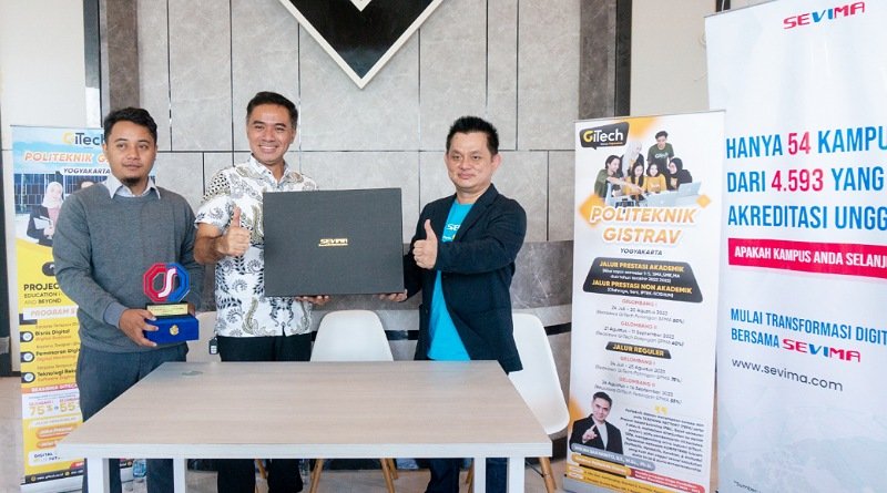 Mendidik Talenta Digital dengan Praktek Nyata & Kolaborasi Industri