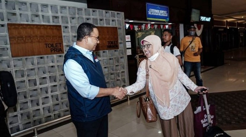 Anies Kaget Papasan Teman Sekelas SMP-SMA saat Berkunjung ke Yogyakarta